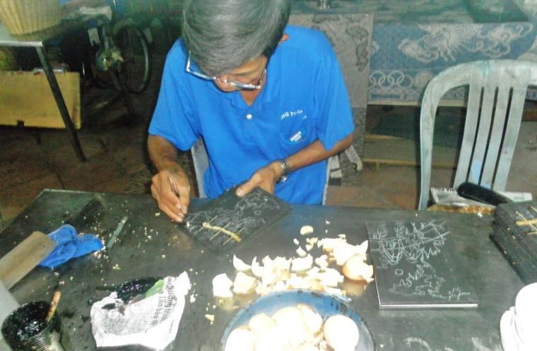 ket.,foto: Paul yang juga alami nasib sama,tapi semangat hidupnya mengalahkan kita yang utuh/dokpri