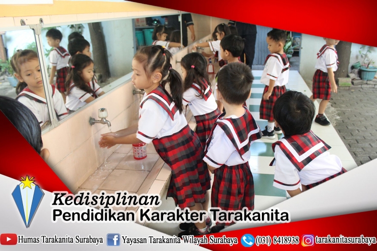 Siswa-siswi Sekolah Tarakanita Surabaya. Gambar diambil sebelum pandemi Covid-19.