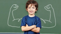 Ilustrasi anak kecil ingin memimpin lingkungan perusahaan. Sumber foto Shutterstock