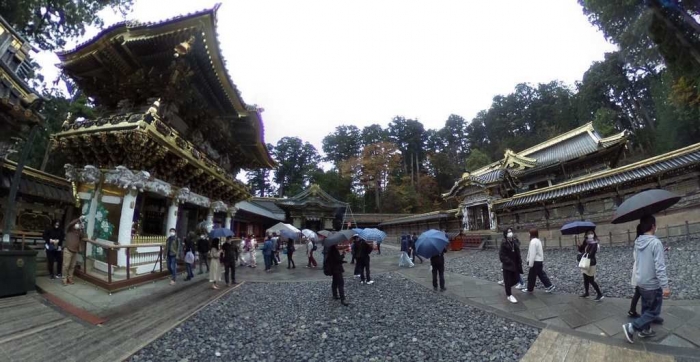 Gerbang Youmei (kiri) dan Bagian utama yang disebut Honsya (kanan) | dokpri