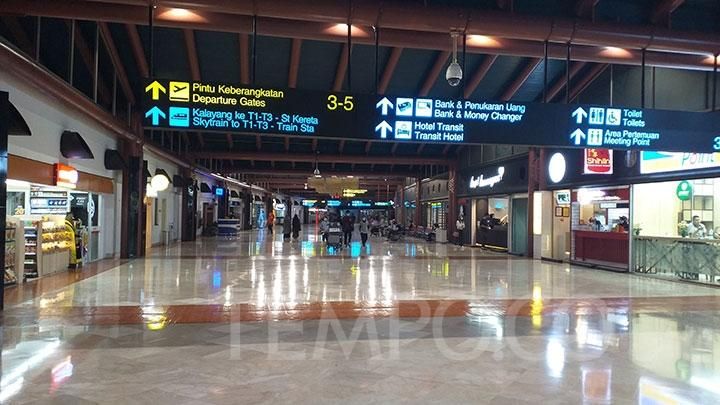 Bandara Soekarno Sepi
