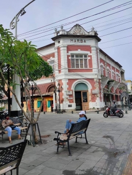 Gedung tua Marba di kota lama, dok asita