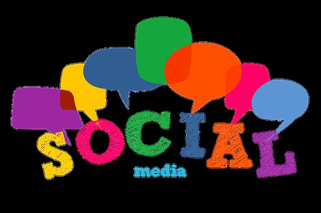 Media sosial merupakan salah satu wadah untuk saling  berbagi. Sumber gambar : Pixabay, karya Geralt