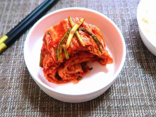 Kimchi berasal dari sayur fermentasi dan pedas. Sumber foto: koreafood.com