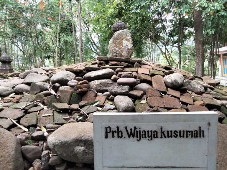 Gambar 3 : Makam keramat Sunan Pancer (dokpri)