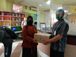 Pengambilan donasi buku di Perpustakaan Kota Yogyakarta/dokpri