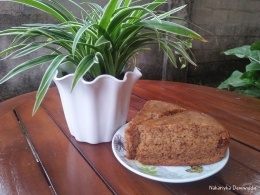 Banana bread buatanku, dipanggang dengan rice cooker (Dokpri)