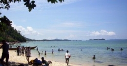 Pantai Mirota Barelang. Sumber : tempatwisata.pro