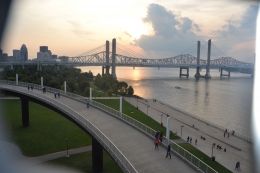 Salah satu sudut jembatan Big Four Bridge, Louisville, Kentucky (sumber: dokumentasi pribadi)