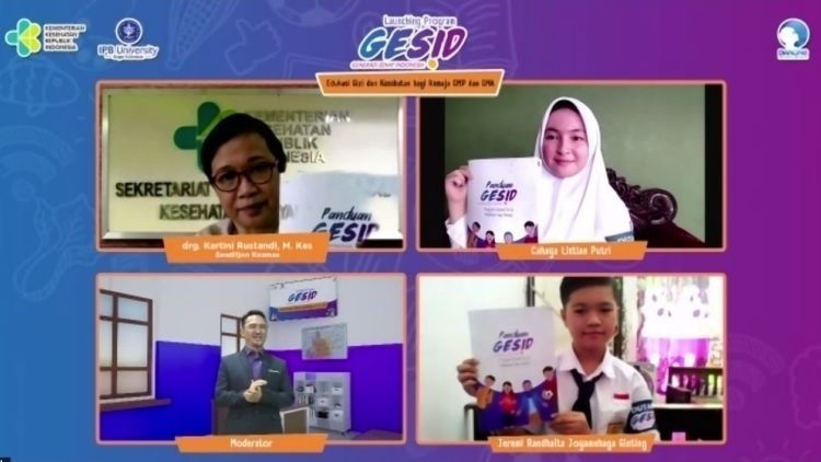 Ibu Kartini Rustandi sedang memberikan presentasinya (dokpri)