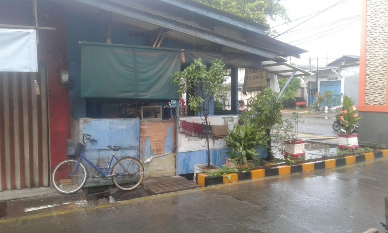 Warung nasi pecel ini sempat tutup akibat pandemi/dokumen samhudibae