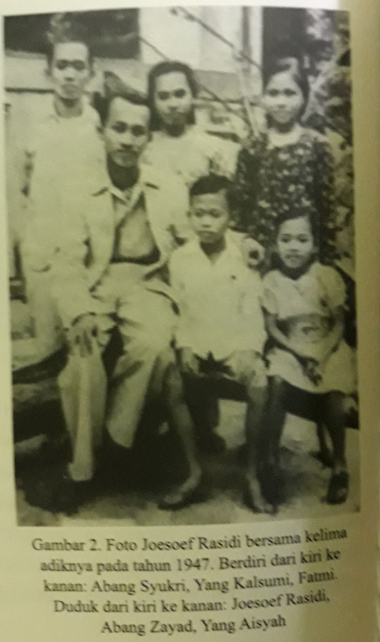 Joesoef Rasidi bersama 5 adiknya, sumber buku Kapita Selekta Penulisan Sejarah Lokal Tahun 2020