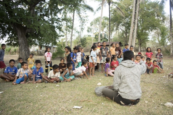 Salah satu kegiatan bimbel di Mauleum, NTT | Dokumen Neno Anderias Salukh