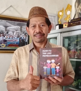 Bapak Mukminin di Lamongan dengan Buku Terbaru Omjay