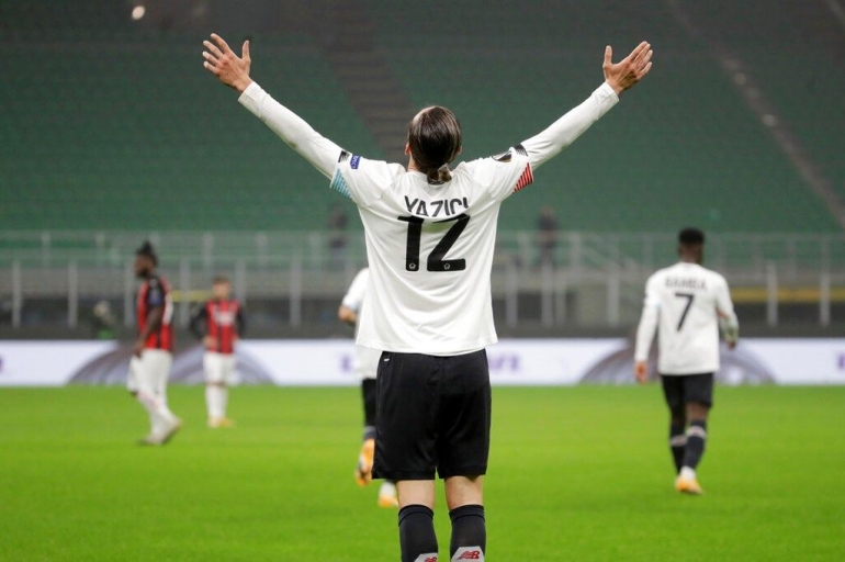 Yusuf Yazici, ketika melakukan selebrasi setelah membobol gawang AC Milan di ajang Liga Europa. Sumber : NTVSpor.net