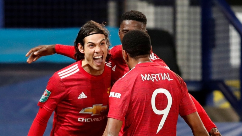 Cavani dan Martial selebrasi gol kemenangan (Foto Skysports.com) 