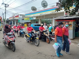 Panitia Saat Keliling Menyusuri Jalanan Komplek