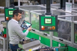 Efisiensi dalam operasional pabrik dibutuhkan dalam era digitalisasi (Foto Schneider Electric)