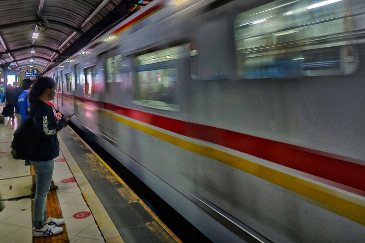 Suasana Stasiun Sudirman di kala pandemi Covid-19 (foto: widikurniawan)