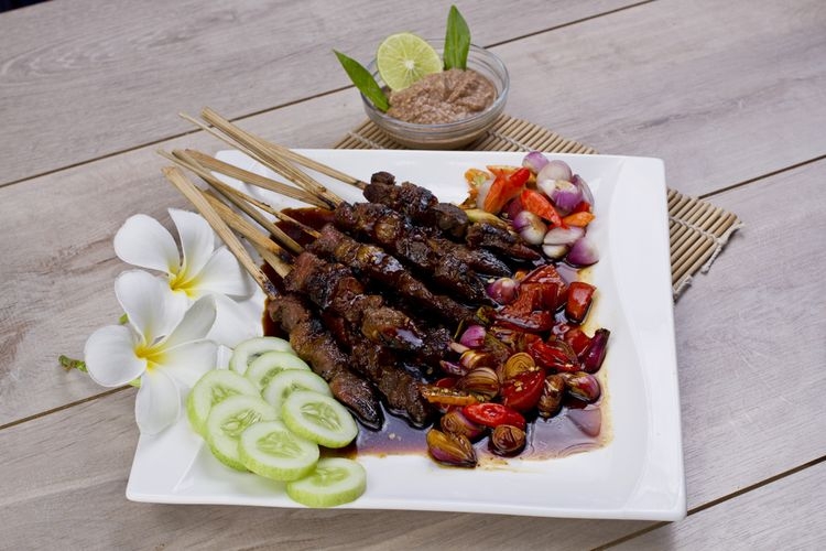 Ilustrasi sate kambing solo bumbu kecap. (sumber: Shutterstock/ismed_photography_SS via kompas.com)