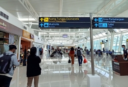 Suasana di Bandara El Tari Kupang pada awal Desember 2020. (foto: Alex Journey)