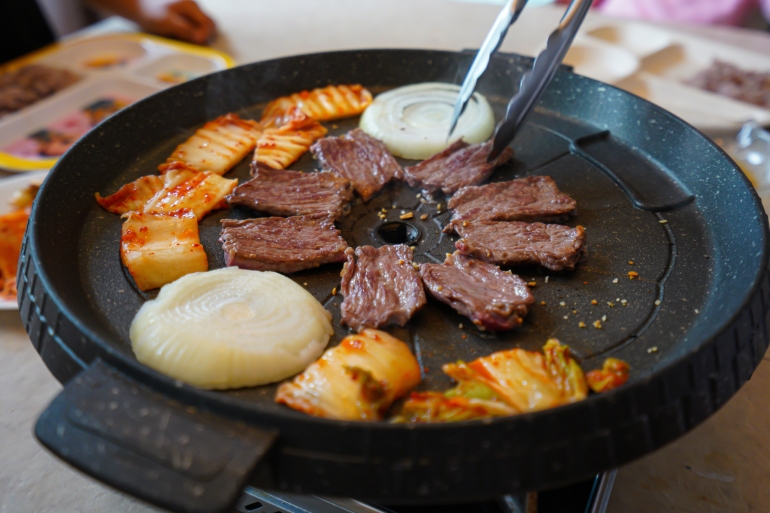 Foto oleh Jason Kim dari Pexels: contoh BBQ ala Korea