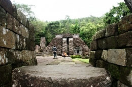 Mirip Kuil El Castillo di Chichen Itza, Karanganyar, Jawa Tengah |Dokumentasi pribadi