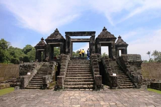 Gerbang Teras Kedua Istana Ratu Boko, Yogyakarta|Dokumentasi pribadi
