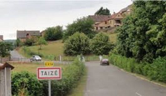 Desa keci Taize ( katolik.com )