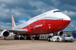 Boeing 747-8 adalah versi terakhir dari pesawat Boeing 747 sebelum Boeing menghentikan lini produksi 747. Sumber gambar: Alex Beltyukov/wikimedia.org