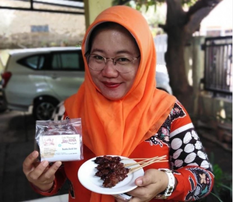 Bu Rina, Owner Samarina (Sumber: Dokpri/kompasina.com)