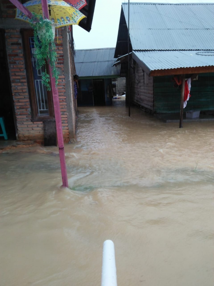 Genangan air di salah satu rumah warga dn rahmat(dok : suriyati)