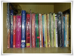 Sebagian koleksi buku-buku palmistri saya (Dokpri)