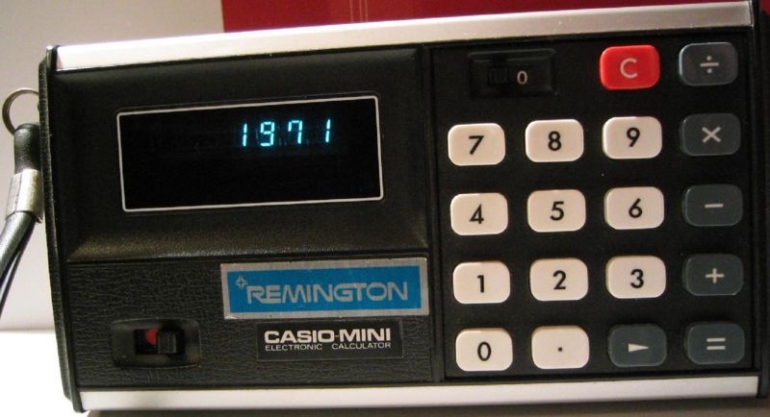 Kalkulator elektronik Casio CM-602 Mini menyediakan fungsi dasar di tahun 1970-an.