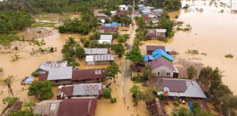 Foto Bencana Banjir yang Melanda Salah Satu Wilayah di Kalimantan Selatan (Sumber foto: apahabar.com)