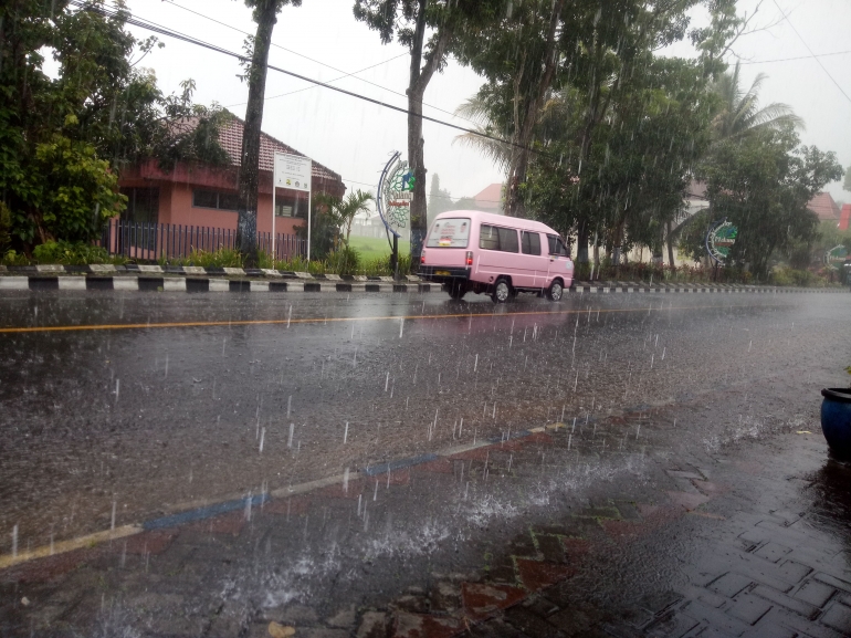 hujan (foto/dok. pribadi) 