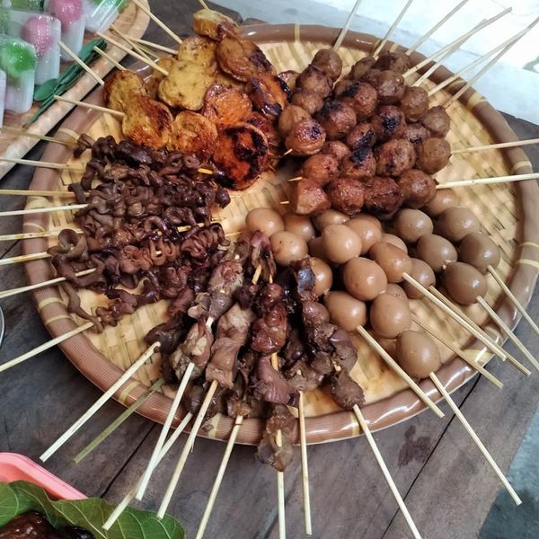 Sate-satean di Kopi Lumbung Mataram. dokpri