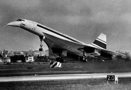 Prototipe Concorde terbang perdana di tahun 1969. Sumber gambar: Andre Cros/wikimedia.org