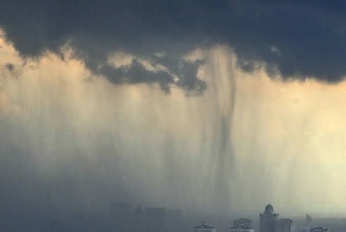 Awan hujan (foto courtesy Republika Online)