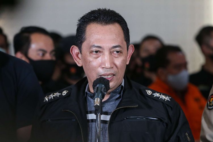 Komjen Listyo Sigit Prabowo, salah seorang dari lima calon Kapolri yang diajukan oleh Kompolnas kepada Presiden Jokowi (Foto: Kompas/Kristianto Purnomo)