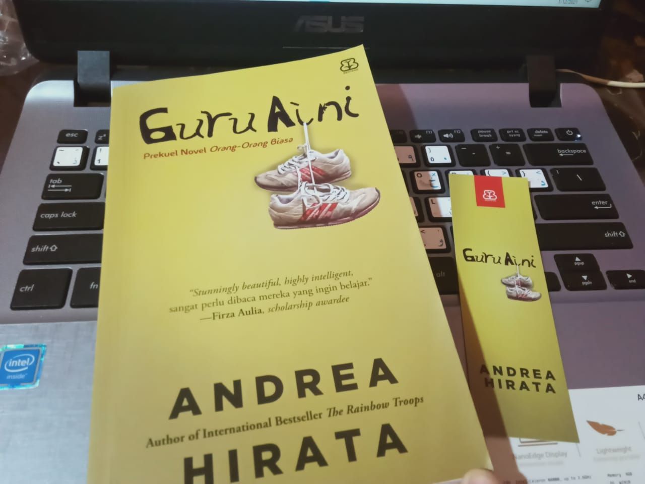 Review Buku: Novel "Guru Aini" Karya Andrea Hirata Halaman 1 ...