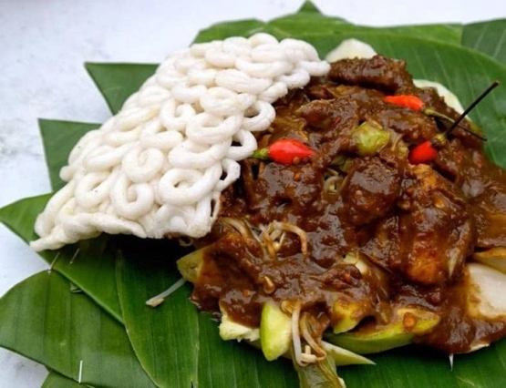 Rujak cingur Ahmad Jais.foto:www.gotravelly.com