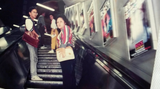 dok. pribadi | Naik turun escalator, dari permukaan tanah ke 7 lapis ke perut bumi, yang membuat aku masih terpana dan geleng2 kepala .....