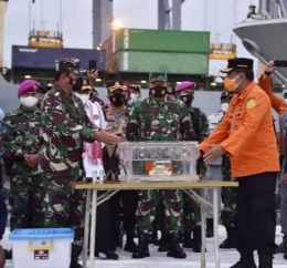 Penemuan Black Box Sriwijaya Air SJ-182. Doc Pusat Penerangan TNI