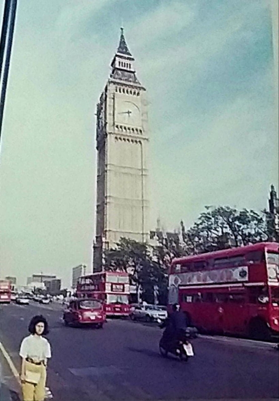 Menyusuri jalan2 kota London, bersisian dengan Sungai Thames, menuju Big Ben dan Istana Westminster ..... (Dokpri)