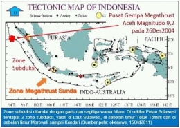 Gambar 2 : Peta Zona Subduksi di Indonesia ditandai dengan garis dan segitiga warna hitam (sumber peta: okenews, 15Okt2011)