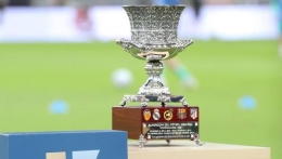 Trofi Piala Super Spanyol (Mundodeportivo.com)