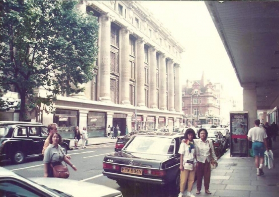 Dokumentasi pribadi | Suasana Oxford Street London, di hari2 kerja saat itu tahun 1991