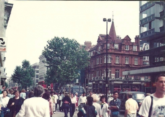 Dokumentasi pribadi | Suasana Oxford Street London, di hari2 kerja saat itu tahun 1991
