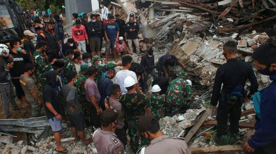 dampak gempa Sulawesi Barat |via instagram.com @cnnindonesia